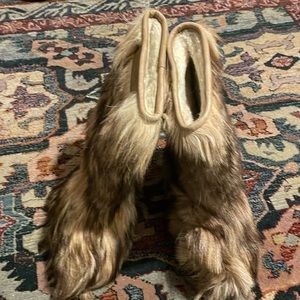 SABA TOGNOLA Vintage Long Fur Yeti Boots Apres Ki Boots.
